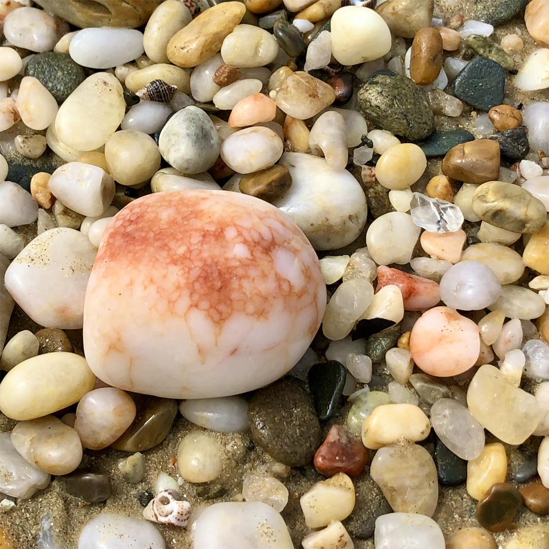 KIM NOLAN | #53 Quartz, Pebbly Beach | 2025 | photographic print | H100 x W100