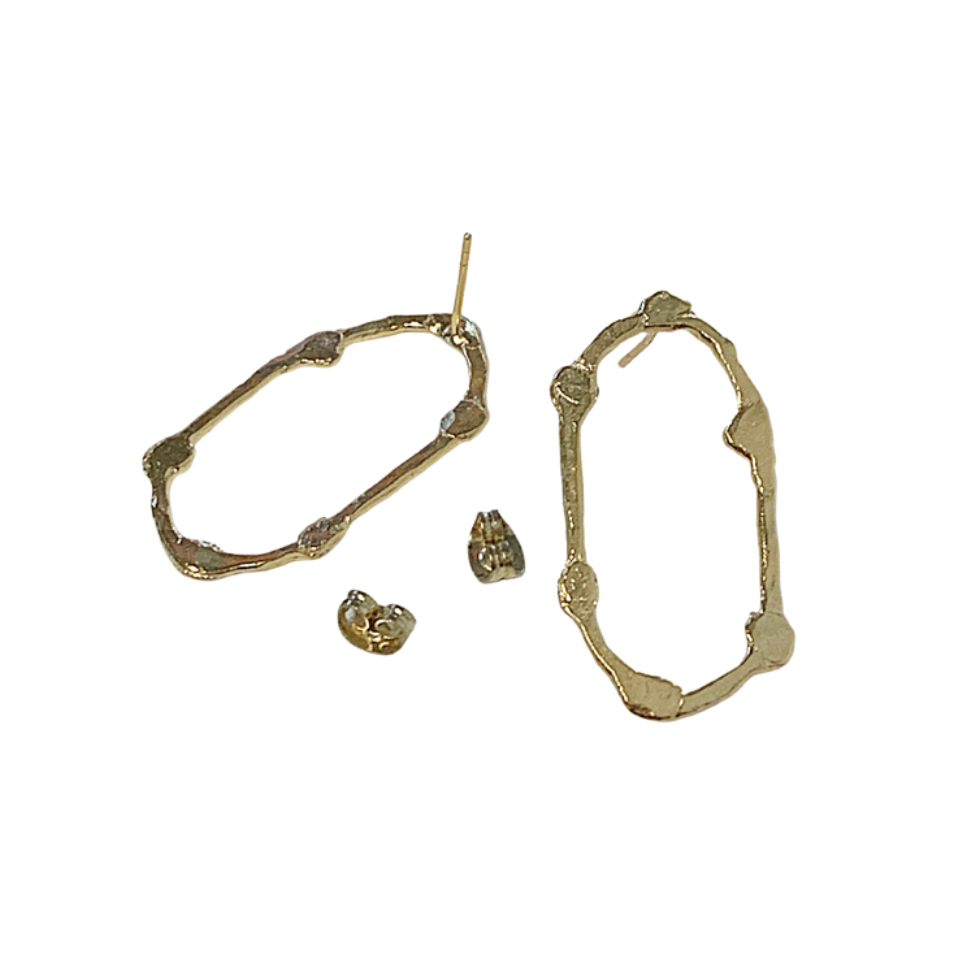 ARTIZ | 'Organic Oval' Stud Earrings | Gold-palted bronze