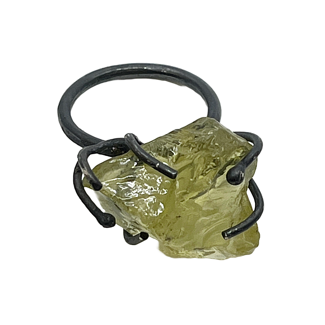 LOIS HAYES DESIGNS | ‘Stone Ring: Topaz' | Oxidized sterling silver