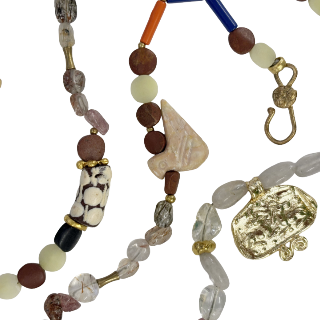 ARTIZ | ‘Beasts Pendant Necklace | Gold-plated Bronze | Mixed beads / jade / amethyst / glass / bronze + african beads