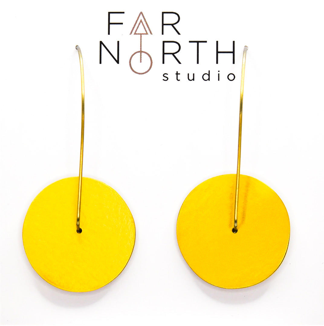FAR NORTH STUDIO | ‘Pivot earrings (large) – Gold’ | Titanium