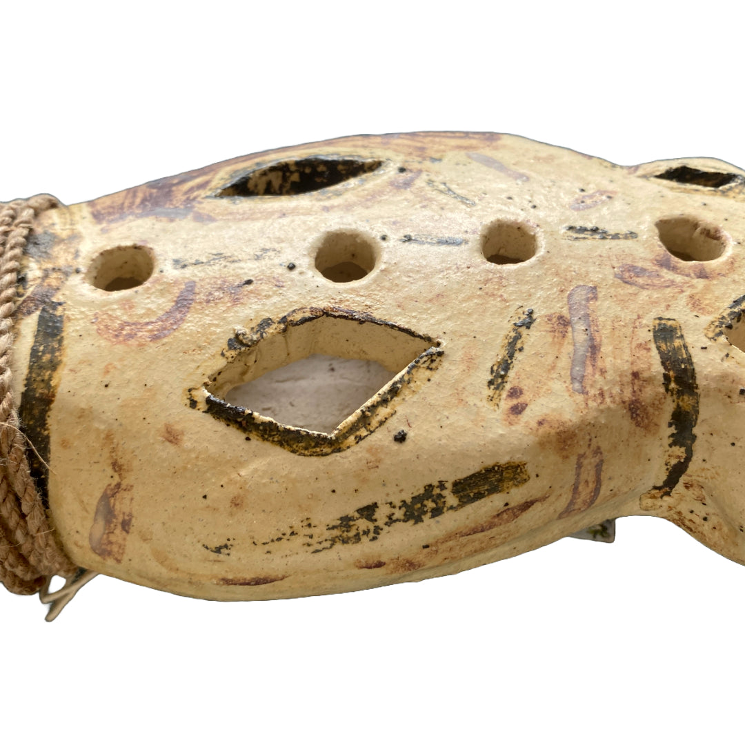 THERESA BEERON - Girringun Art Centre | 'Bagu' | Ceramic sculpture