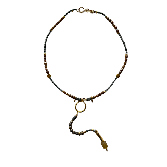 ARTIZ | 'Long Drop Necklace'| Pearl / jade beads / gold plated bronze