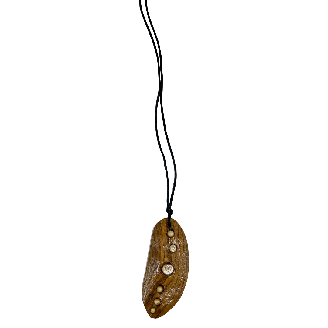 DAVID ANDY - Girringun Art Centre | 'Bigin Necklace' | Wood / shell inlay