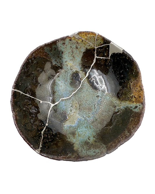 KAT HALL  | ‘Pele’ | 2025 | Ceramic and kintsugi