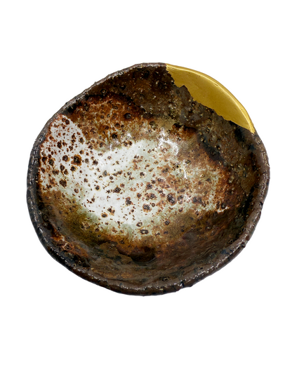 KAT HALL  | ‘Stella’ | 2025 | Ceramic and kintsugi