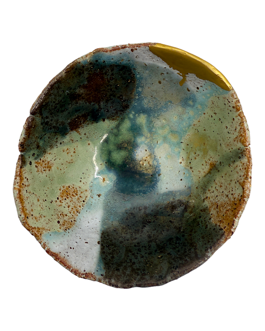 KAT HALL  | ‘Amaterasu’  | 2025 | Ceramic and kintsugi