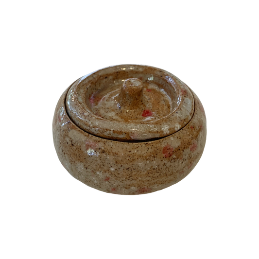 AKIKO HANAZAKI | 'Lidded Pink Speckle' Jewellery Dish | Hand built ceramic