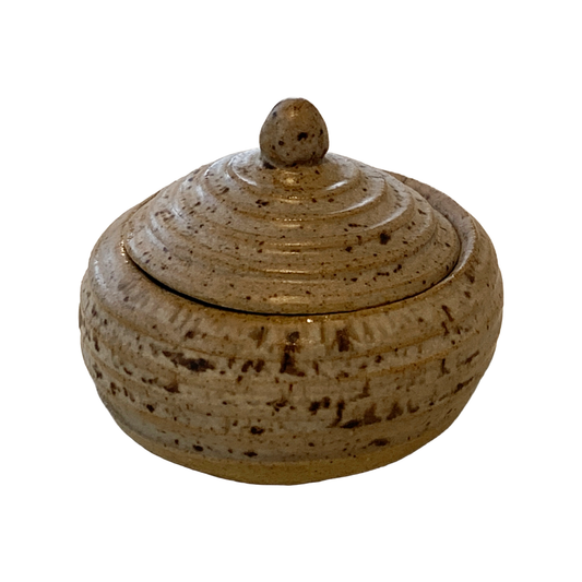 AKIKO HANAZAKI | 'Lidded Natural Speckled Spiral' Jewellery Dish | Hand built ceramic