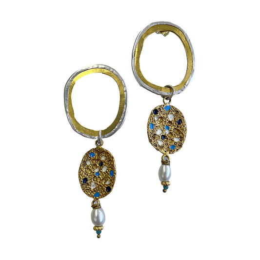 ARTIZ |'Shimmering Mirage  Earrings' | Silver / enamel / bronze / fresh water pearl