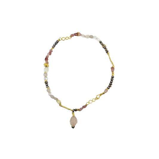 ARTIZ | 'Spring Collection (27)' Necklace | Fresh water pearls / gold plated bronze / pink fluorite / white quartz