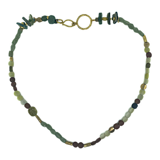 ARTIZ | 'Jade and Glass Bead Necklace | Ancient roman glass / gold plated bronze