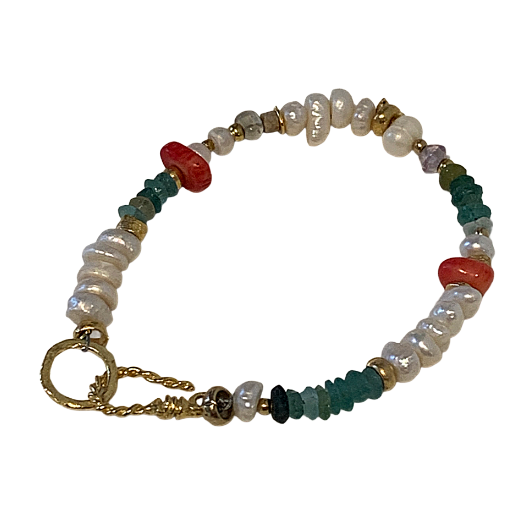 ARTIZ | 'Pearl + Stone' Mixed Bracelet | Freshwater Pearl, glass & stone beads | Bronze