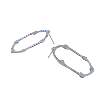 ARTIZ | 'Organic Oval' Stud Earrings | Silver