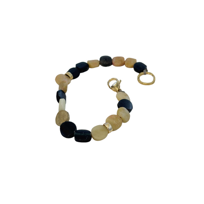 ARTIZ | 'Disc Bead Bracelet’ | Jade / bronze