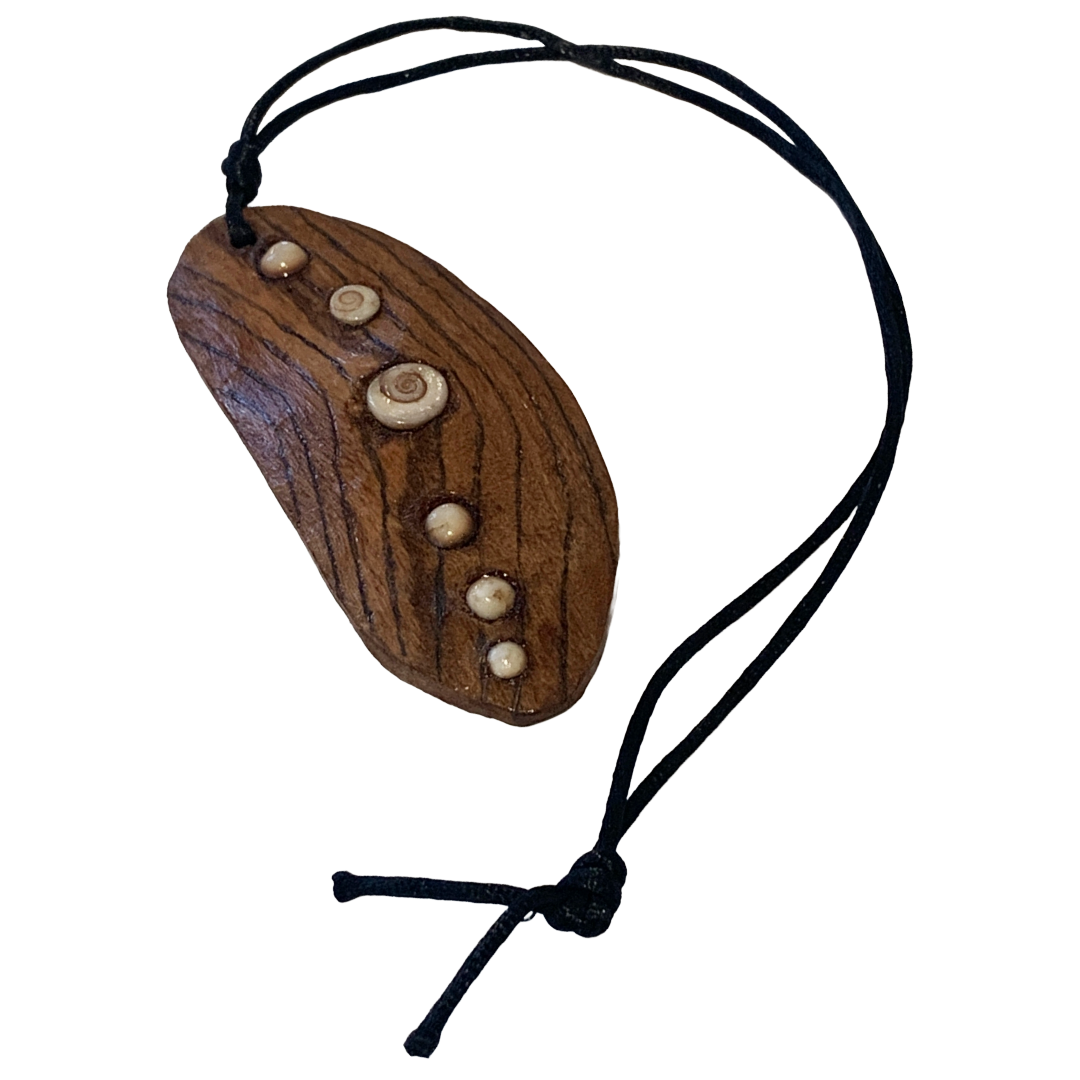 DAVID ANDY - Girringun Art Centre | 'Bigin Necklace' | Wood / shell inlay