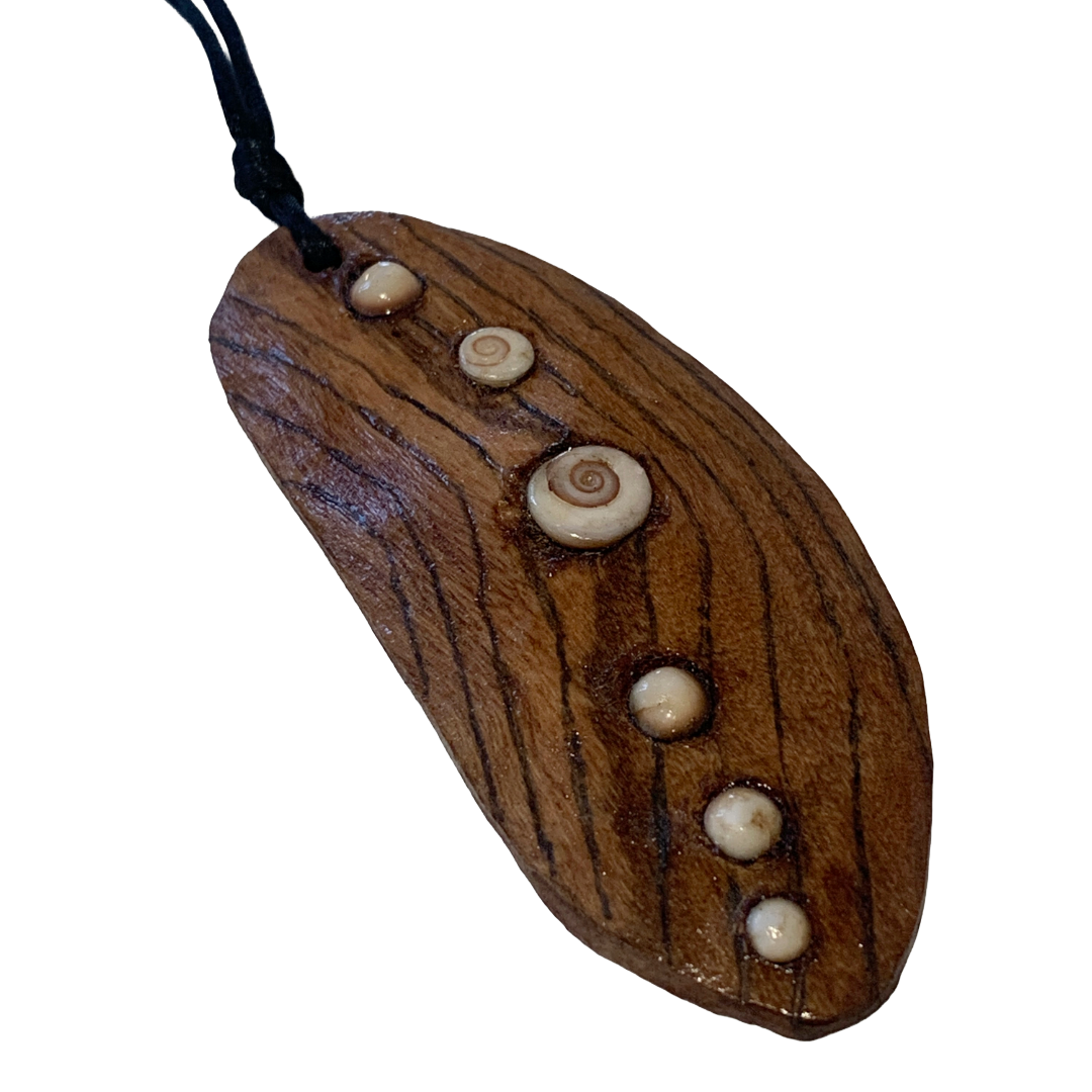 DAVID ANDY - Girringun Art Centre | 'Bigin Necklace' | Wood / shell inlay