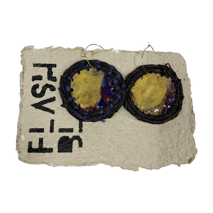 FLASH BLAK | ‘Woven Edge Plastic Disc’- black / yellow | recycled melted plastic + raffia