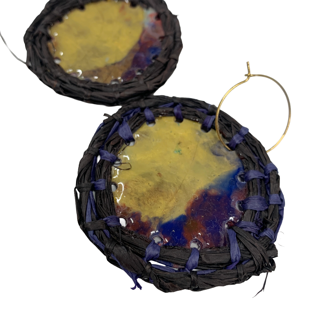FLASH BLAK | ‘Woven Edge Plastic Disc’- black / yellow | recycled melted plastic + raffia