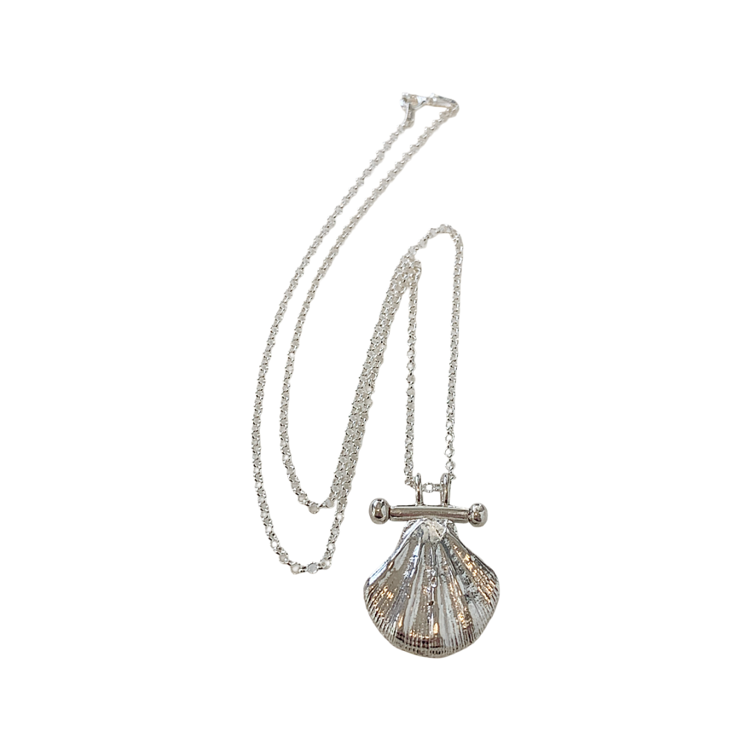 LAURA SCOTT STUDIO | ‘Sandcast Seashell & Chain’ | 925 sterling silver