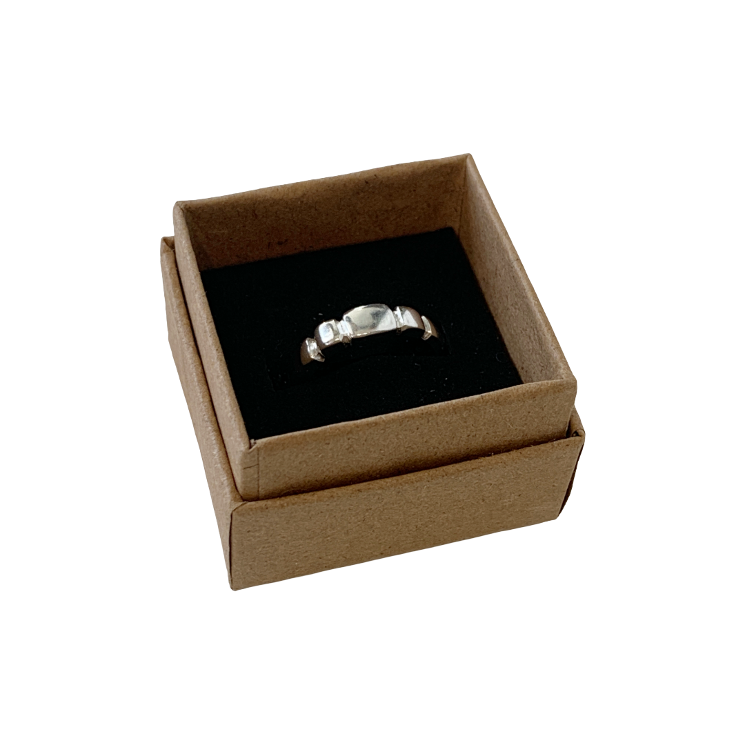 LAURA SCOTT STUDIO | 'Coastal Tiered band' | Sandcast 925 Sterling Silver | Size M