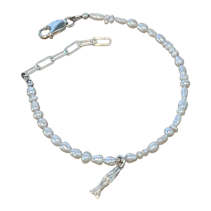 LAURA SCOTT STUDIO | Freshwater Pearl & Sandcast Reef Fish Charm Bracelet | 2026 | 925 Sterling Silver