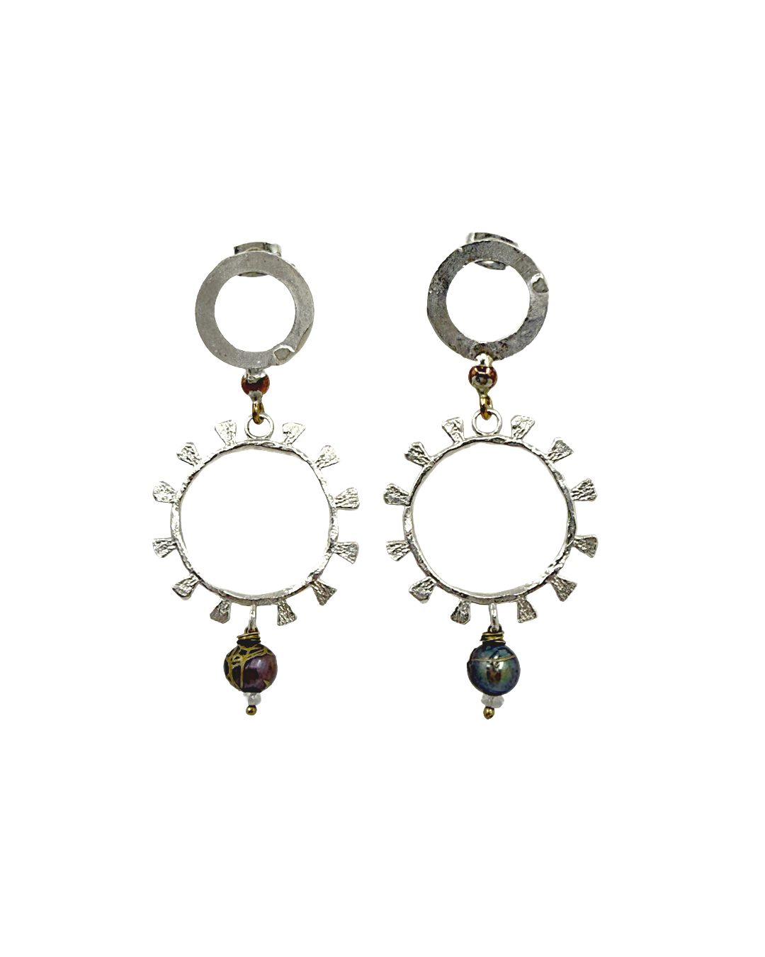 ARTIZ | 'Spring Collection 25 (10)' Earrings | Silver/ black pearl