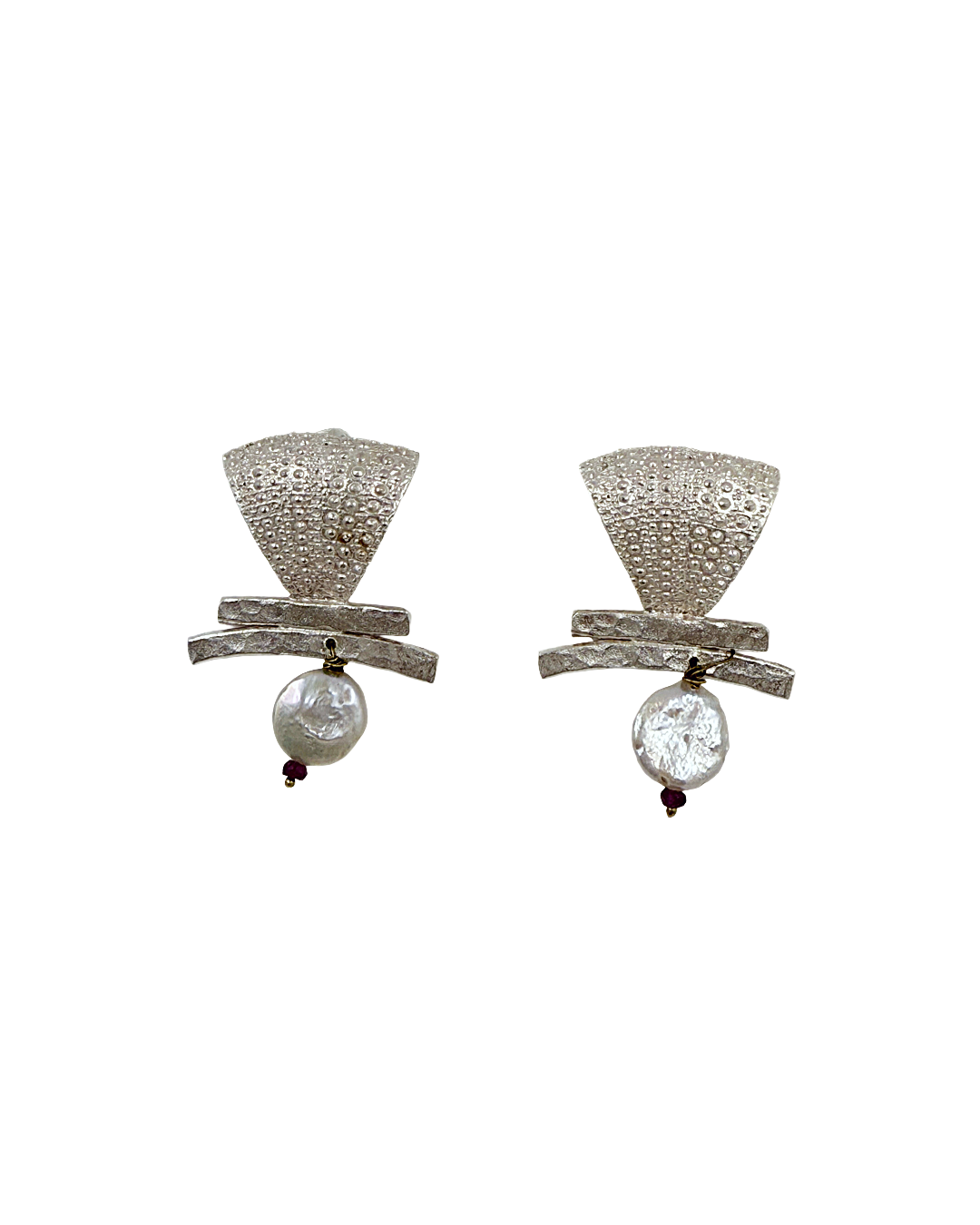 ARTIZ | 'Spring Collection 25 (6)' Earrings | Silver / pearl / ruby