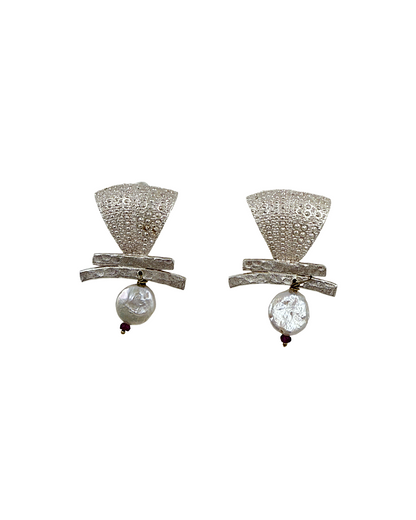 ARTIZ | 'Spring Collection 25 (6)' Earrings | Silver / pearl / ruby