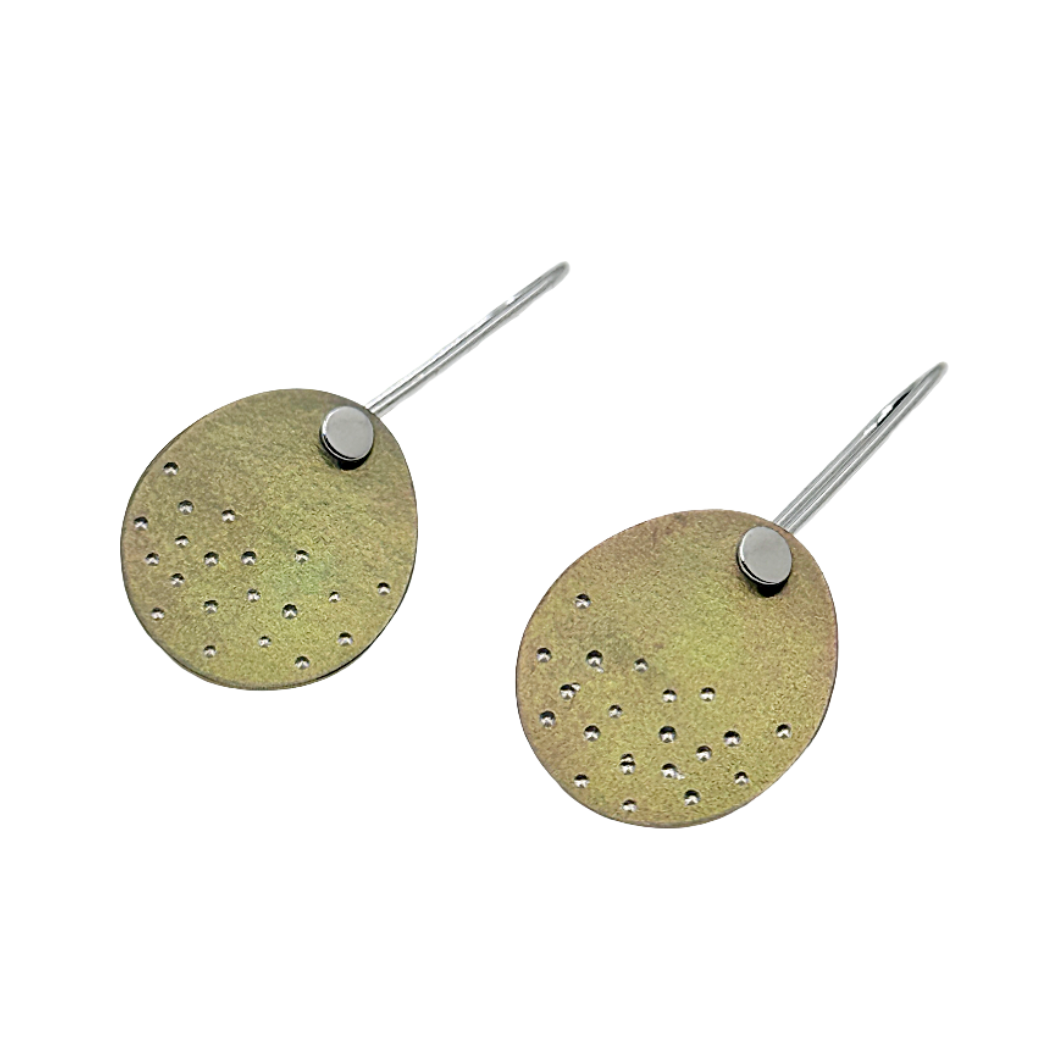 FAR NORTH STUDIO | ‘Joy earrings’ | Green | Titanium / Sterling Silver