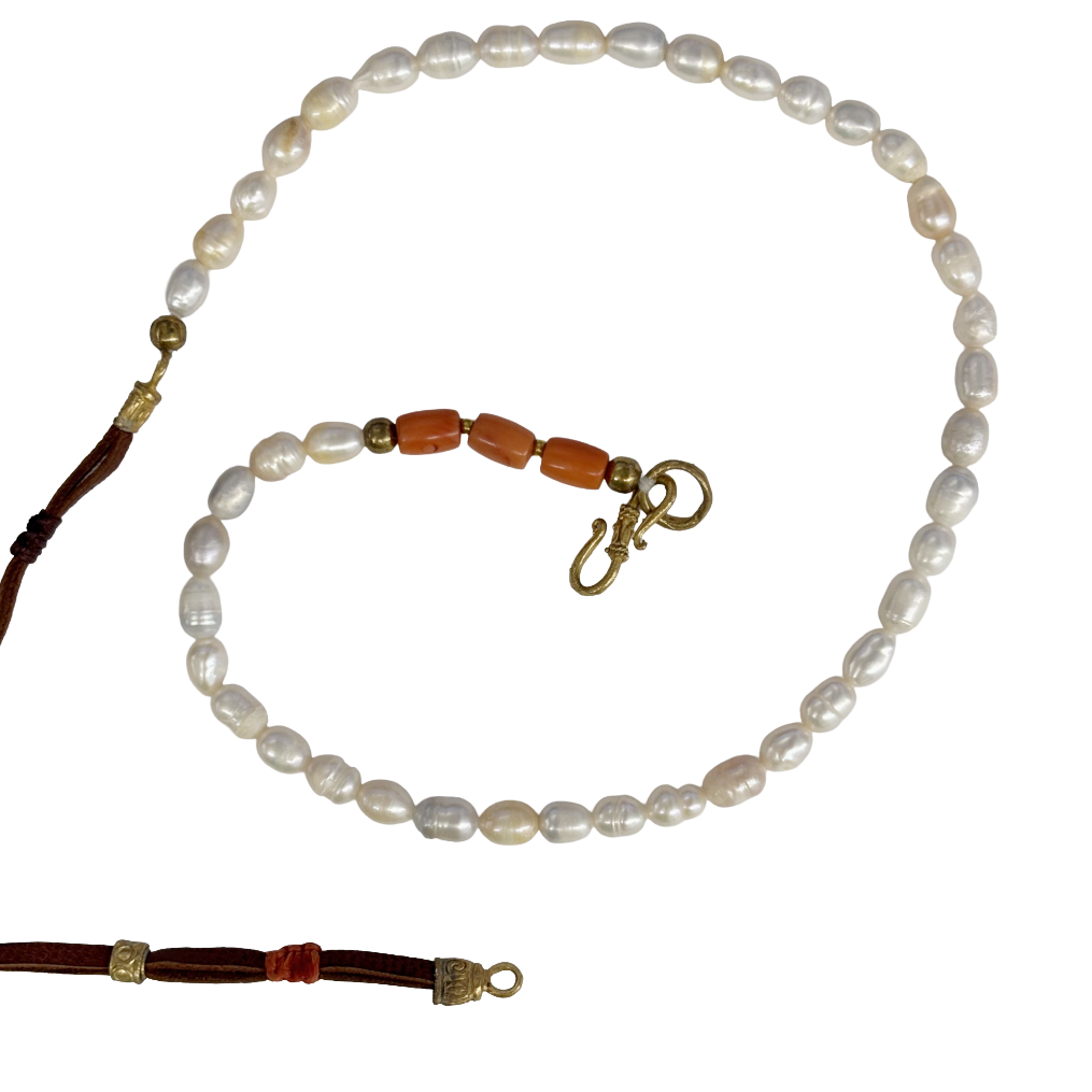 ARTIZ | 'Lozenge Pendant Necklace' | Gold plated bronze | Carnelian / pearls / quartz / leather