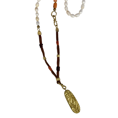 ARTIZ | 'Lozenge Pendant Necklace' | Gold plated bronze | Carnelian / pearls / quartz / leather