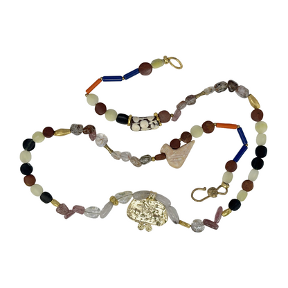 ARTIZ | ‘Beasts Pendant Necklace | Gold-plated Bronze | Mixed beads / jade / amethyst / glass / bronze + african beads