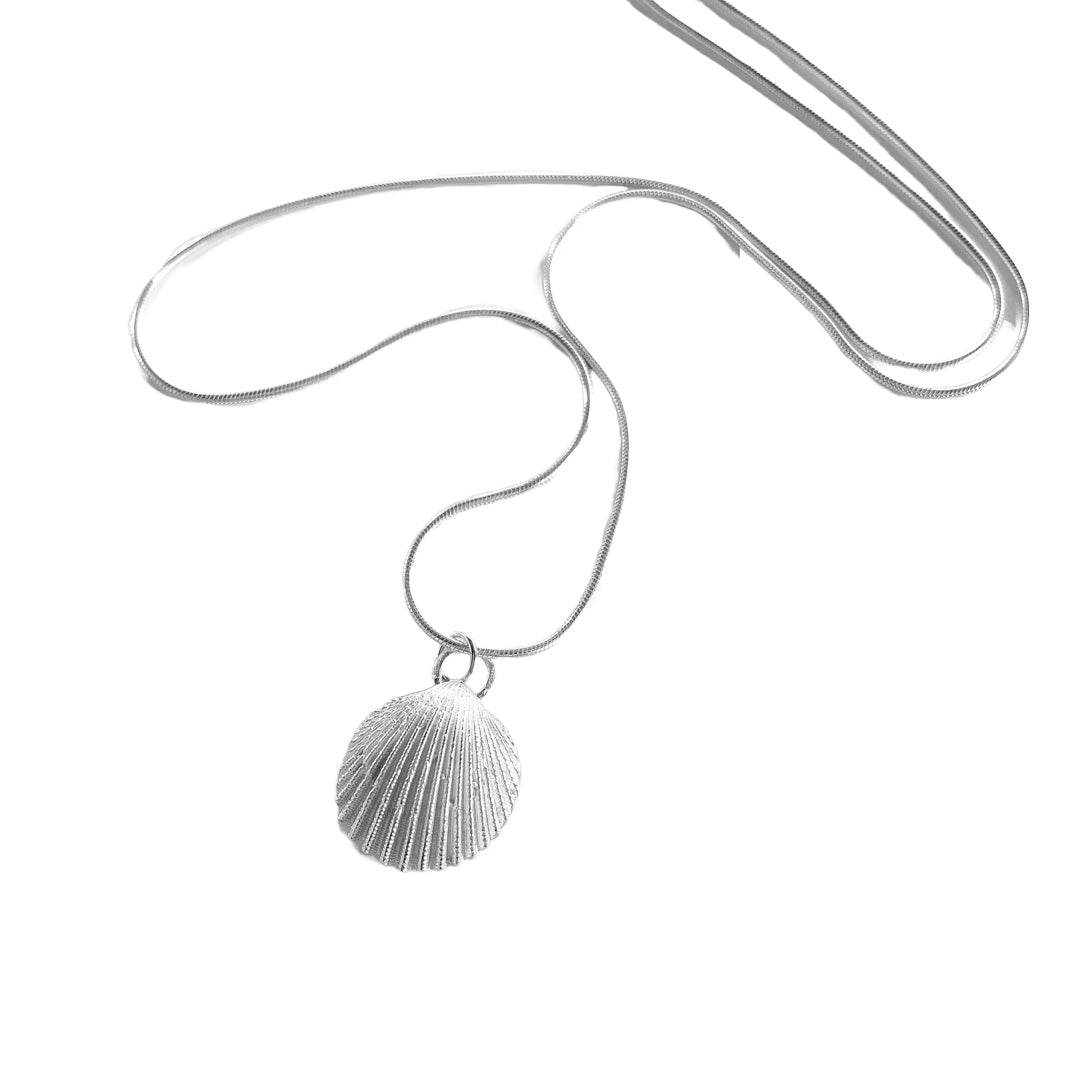 BREATH AND ESSENCE | ‘Sea Shell necklace’ | 925 silver