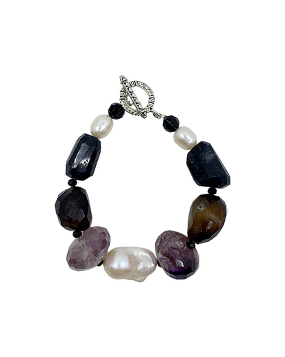 PEARL AND SALTY PLUM | ‘Amethyst and Iolite Bracelet’ | Amethyst / freshwater pearls / spinel / iolite
