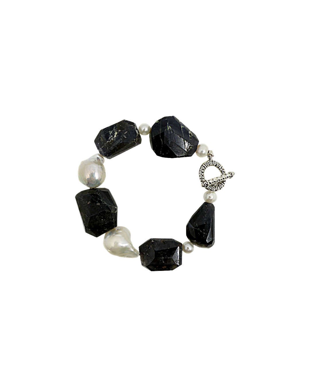 PEARL AND SALTY PLUM | ‘Iolite and Pearl Bracelet’ | Iolite / freshwater pearls