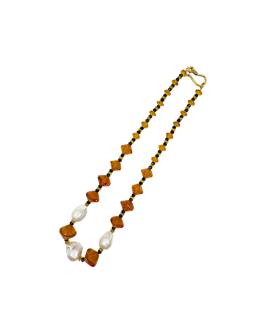 PEARL AND SALTY PLUM | ‘Amber glass + Pearl Necklace’ | Recycled glass / Baroque freshwater pearls