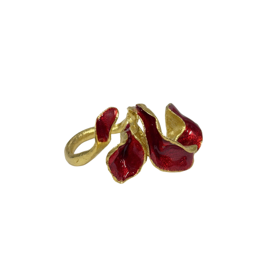 ARTIZ | 'Red Enamel Leaf Ring (L)' | Gold plated bronze / enamel