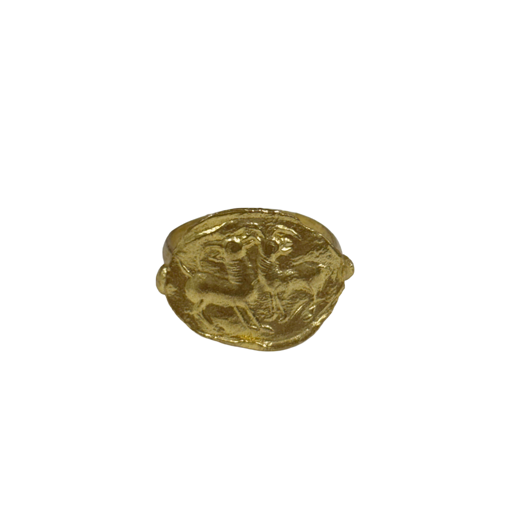 ARTIZ | 'Seal Ring '- Goats | Gold plated bronze