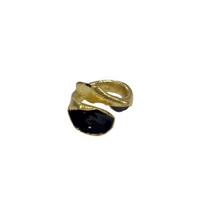ARTIZ | 'Black Enamel Split Leaf Ring (M)' | Gold plated bronze / enamel