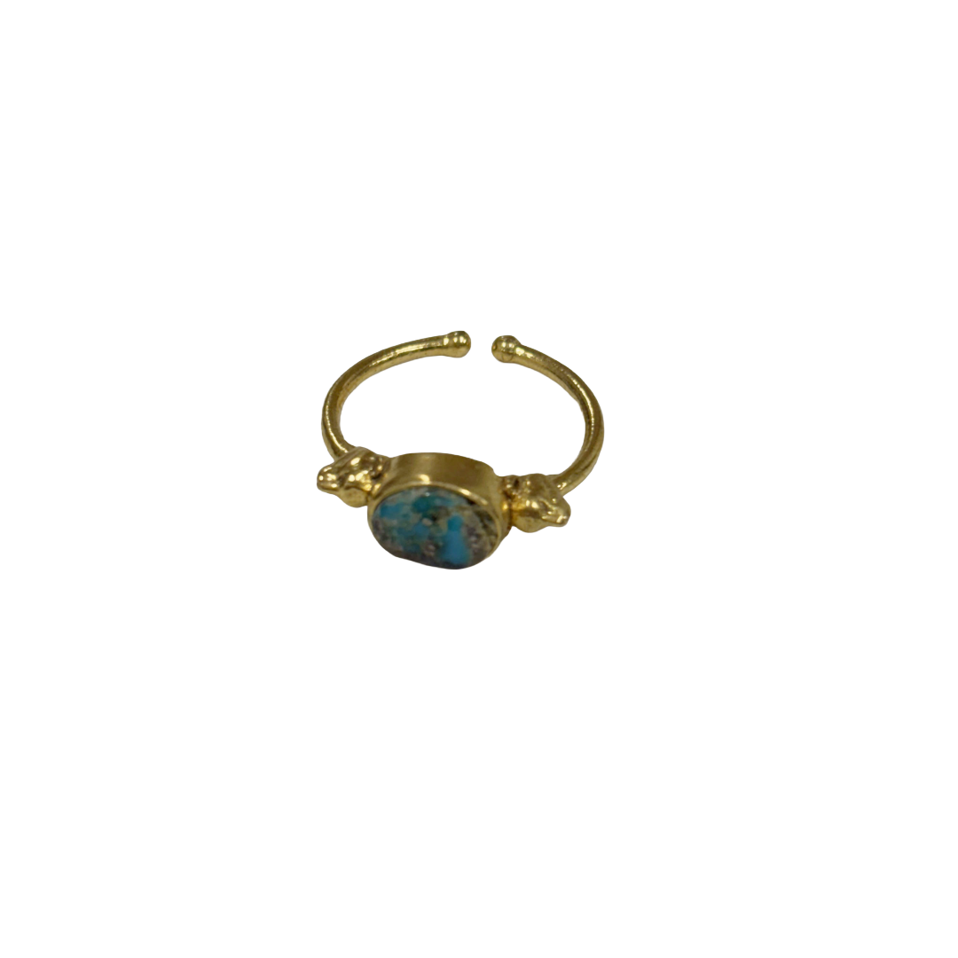 ARTIZ | 'Small Gem Ring #2' | gold plated bronze / howlite