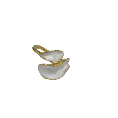 ARTIZ | 'White Enamel Split Leaf Ring #1 (M)' | Gold plated bronze / enamel