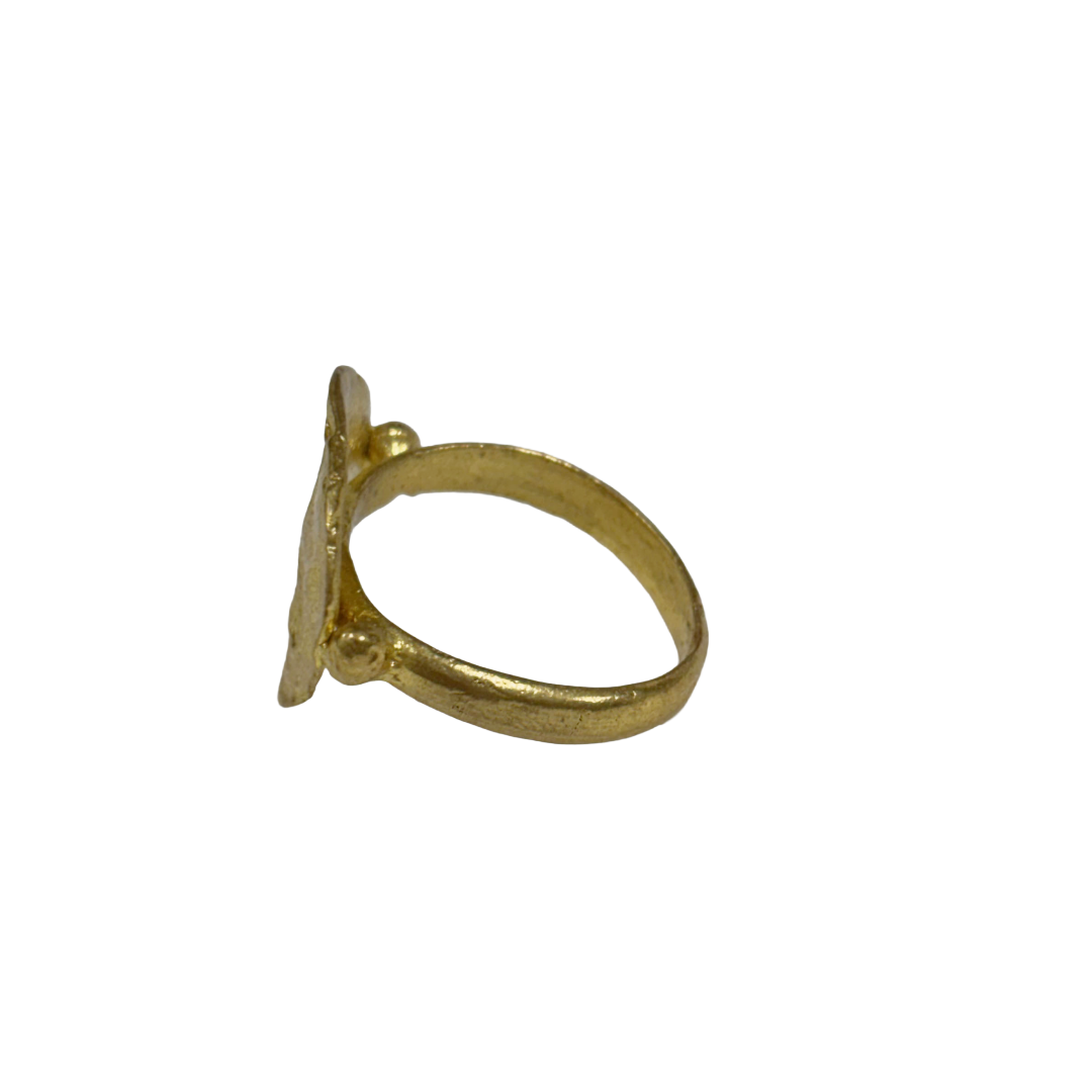 ARTIZ | 'Seal Ring '- Goats | Gold plated bronze