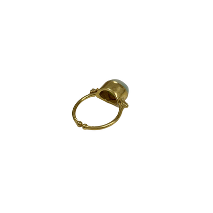 ARTIZ | 'Small Druzy Crystal Ring' | gold plated bronze / druzy gemstone
