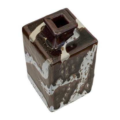 SERVICE CERAMICS | ‘Squared bottle’ | 2025 | Wheel-thrown ceramics