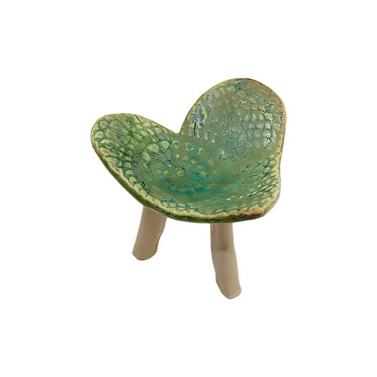 FLINTSTONE DESIGNS | ‘Green Doily Heart  - long legs' | Ceramic