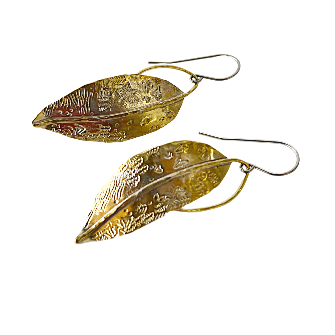 KATE HUNTER | ‘River Camp Leaf (large)’ | Earrings | Brass / silver