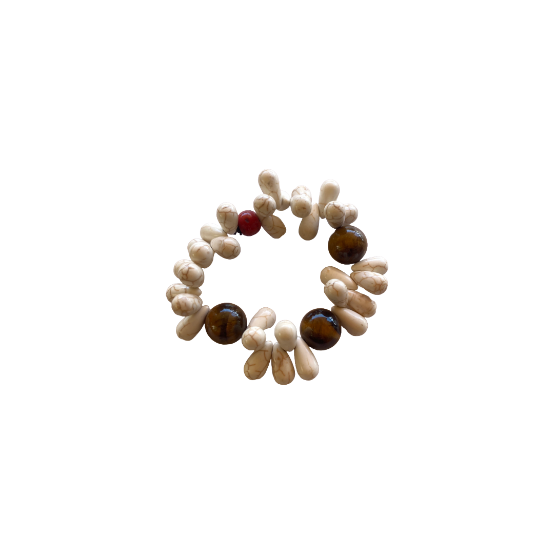 PEARL AND SALTY PLUM | ‘Camel Bone Elastic Bracelet’ | Mixed media