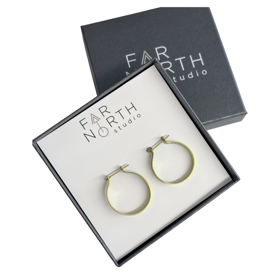 FAR NORTH STUDIO | ‘Hoop earrings - small’ | Gold | Titanium