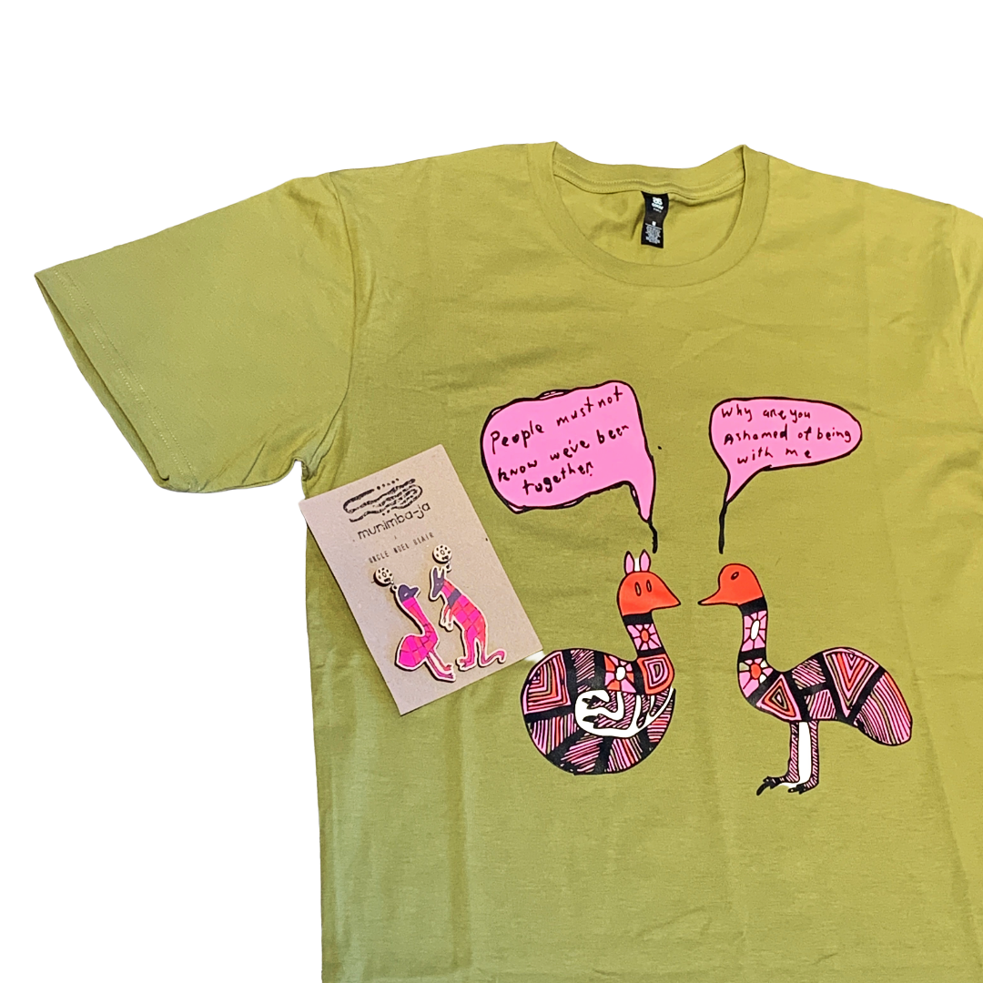 MUNIMBA-JA ART CENTRE x  UNCLE NOEL (GULLA) BLAIR |  'People Must Not Know' | T-shirt / short sleeves / green